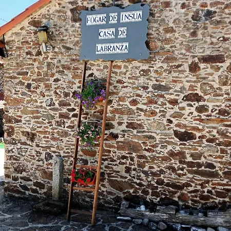 Fogar De Insua *